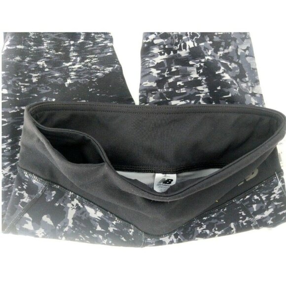 New Balance Capri Leggings Womens XS Black Gray Print Fitted Running Workout - Picture 6 of 12